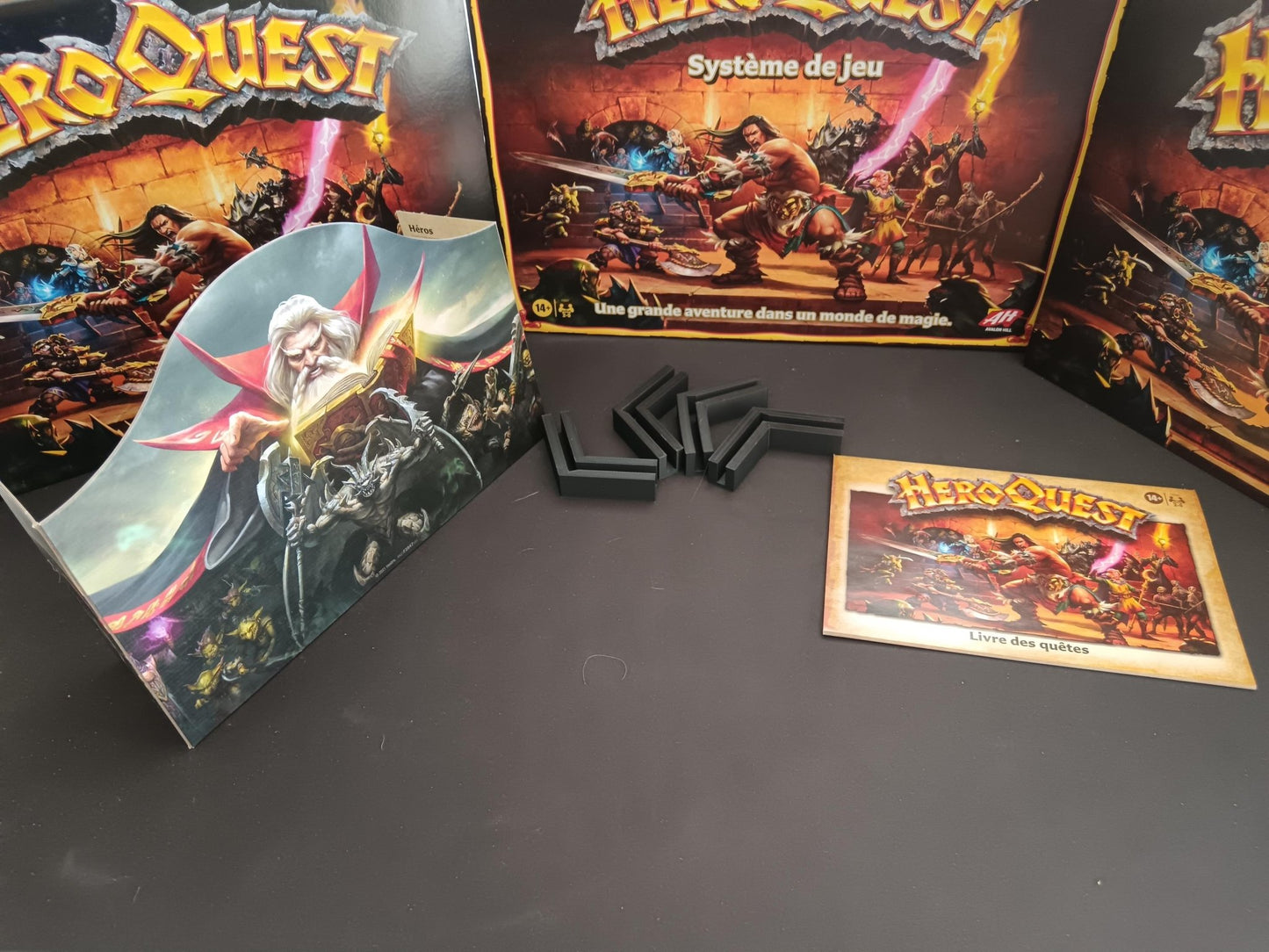 Supports imprimés 3D pour HeroQuest – Paravent & Livre des Quêtes - 3Dpaint Game